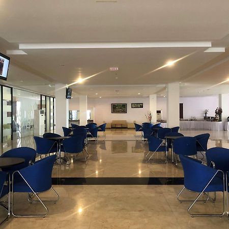 Tanah Grogot Kyriad Sadurengas Hotel מראה חיצוני תמונה
