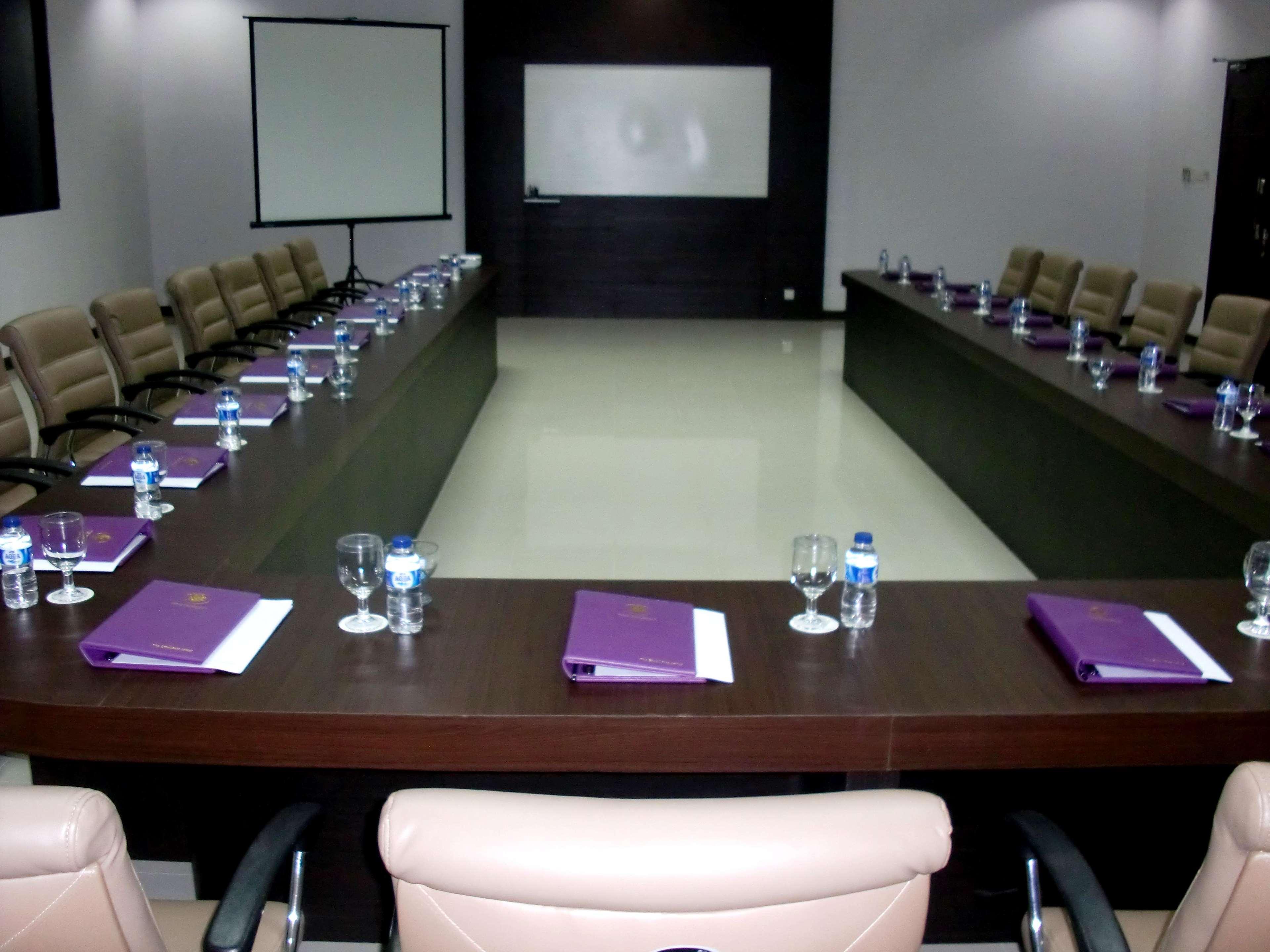 Tanah Grogot Kyriad Sadurengas Hotel מראה חיצוני תמונה