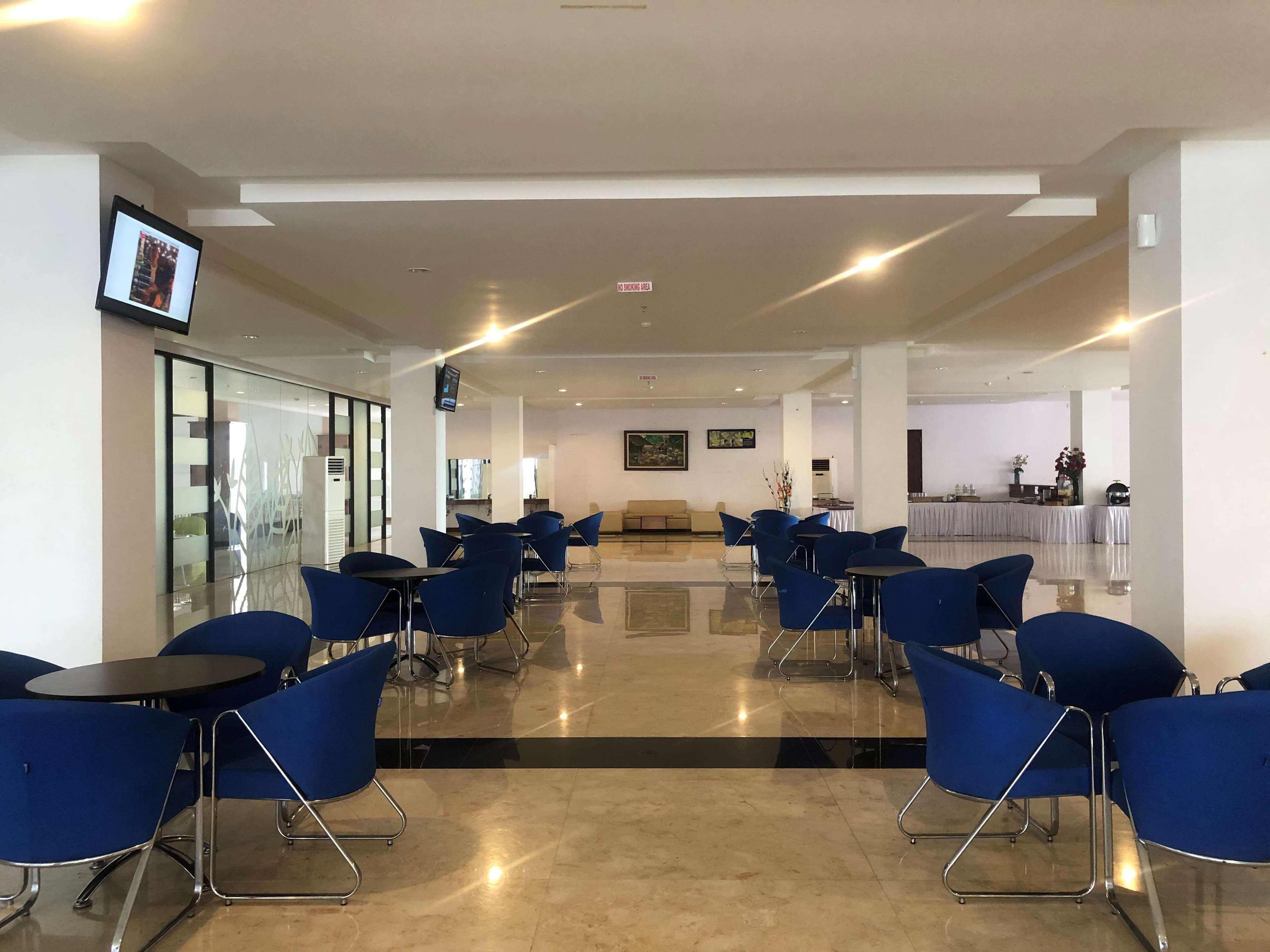 Tanah Grogot Kyriad Sadurengas Hotel מראה חיצוני תמונה