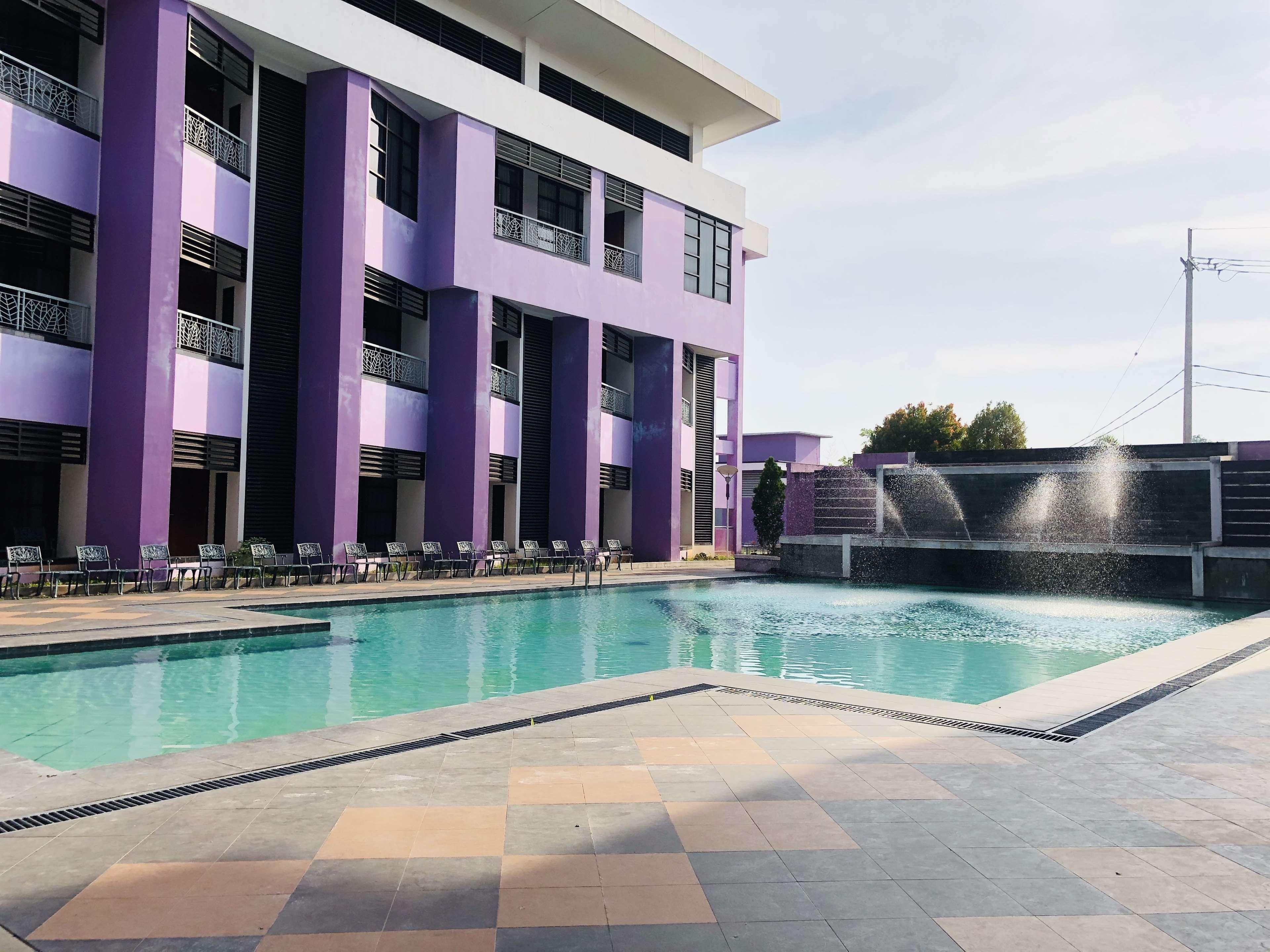 Tanah Grogot Kyriad Sadurengas Hotel מראה חיצוני תמונה